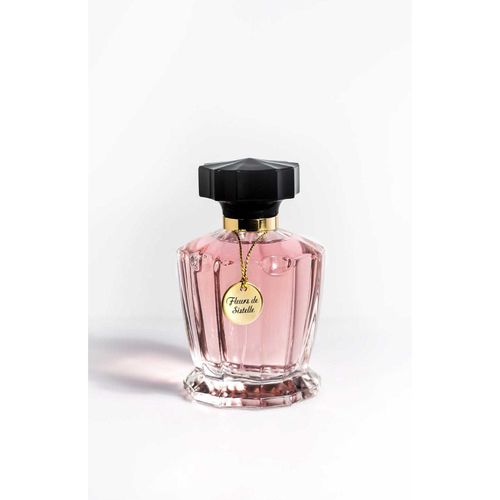 Fleurs de Sistelle Gold l'Eau de parfum 100 ml de la maison francaise SPPC est un parfum floral boisé pour femmes qui s'inspire de Good Girl. Ce parfum très lumineux est une ode à la fraîcheur et à la séduction.