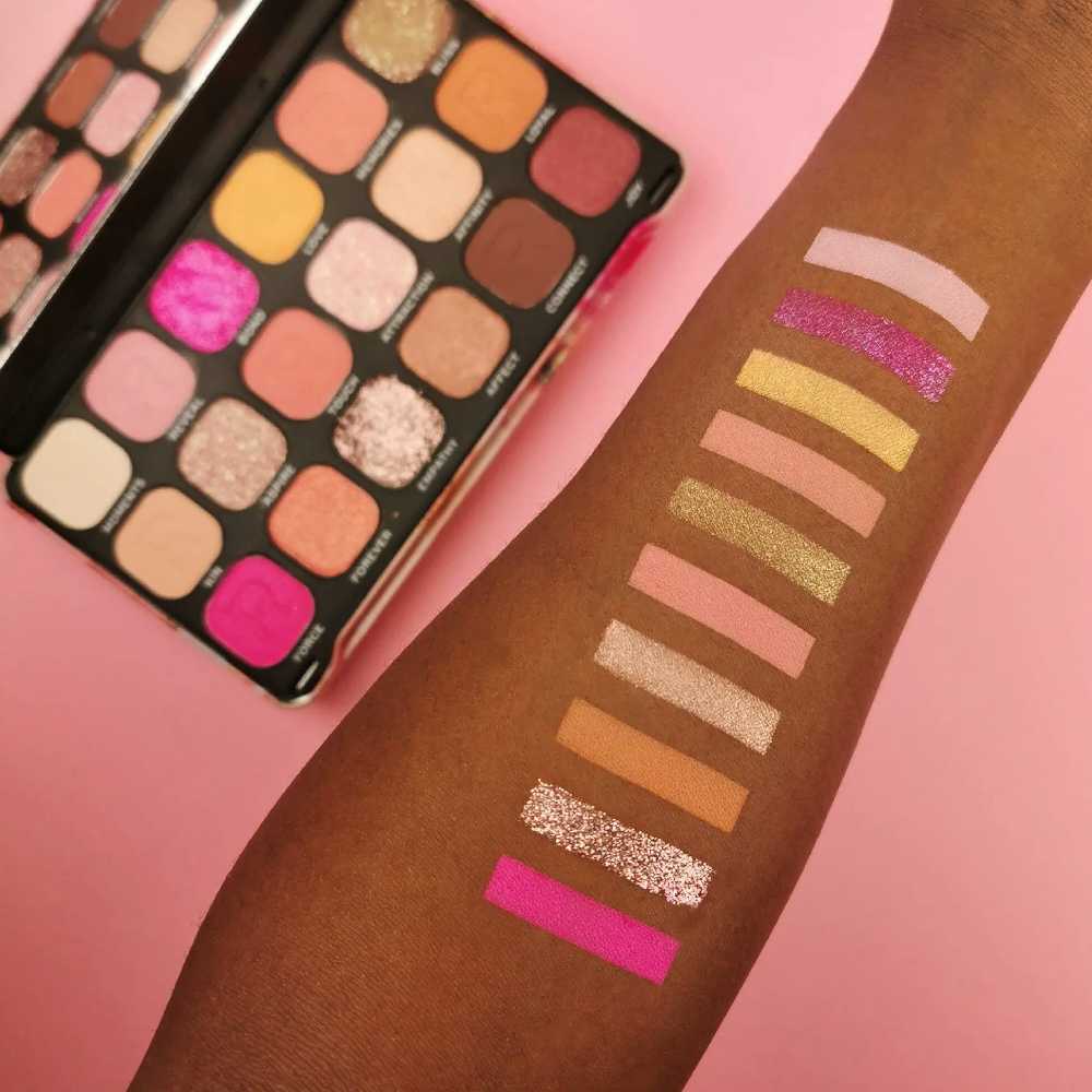 Palette fards à paupières Revolution " Flawless Affinity " – Image 4