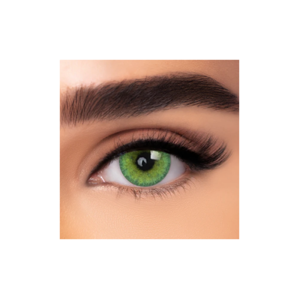 FreshTone Diva Green les Lentilles colorées de Contact sont en silicone hydrogel de qualité, elles conviennent à la fois aux yeux foncés et clairs et les couvrent parfaitement.