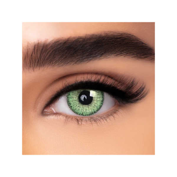 Emerald Green Les Lentilles de contact colorées FreshTone sont disponibles chez votre parfumerie Lafleurette.tn à un prix défiant toute concurrence.