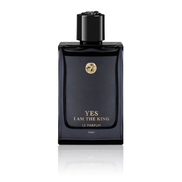 Flacon de parfum noir avec l’inscription “YES I AM THE KING” et un lion majestueux