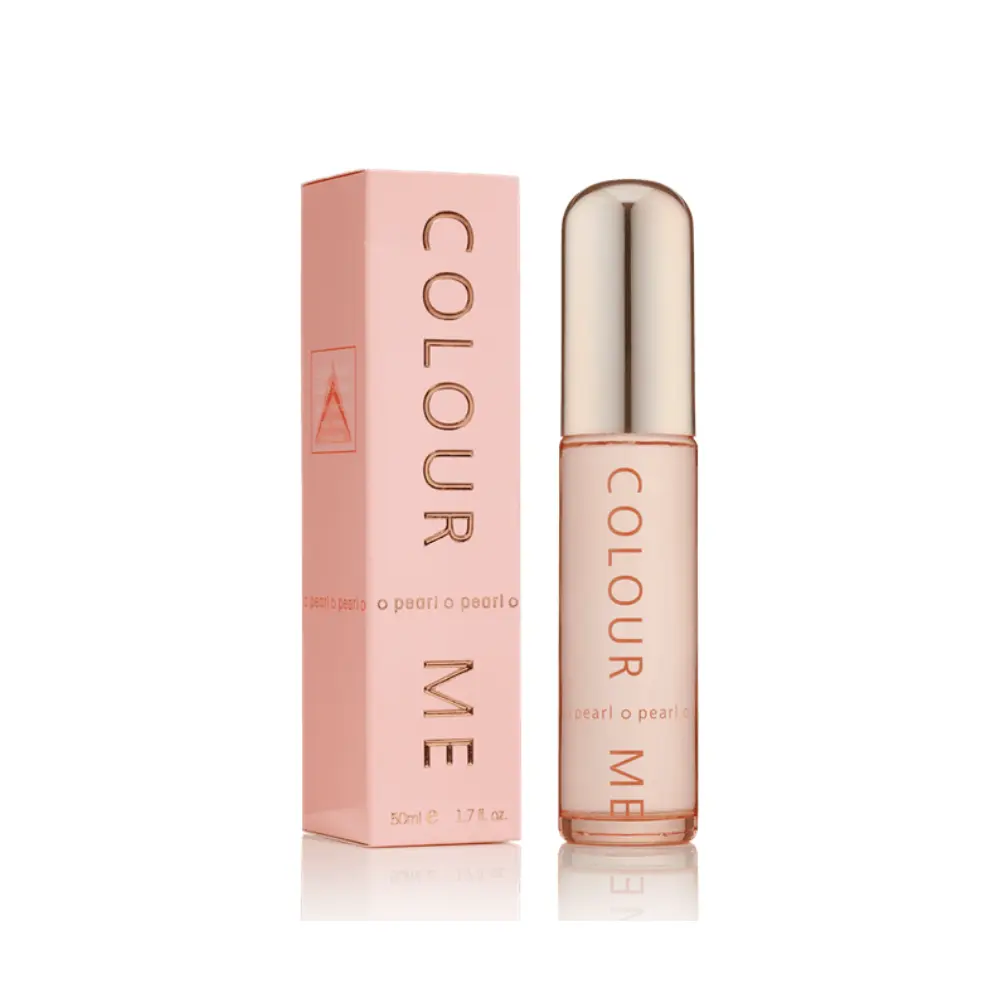 Flacon de parfum COLOUR ME PEARL, 50 ml, avec emballage rose pâle. Élégance et féminité.